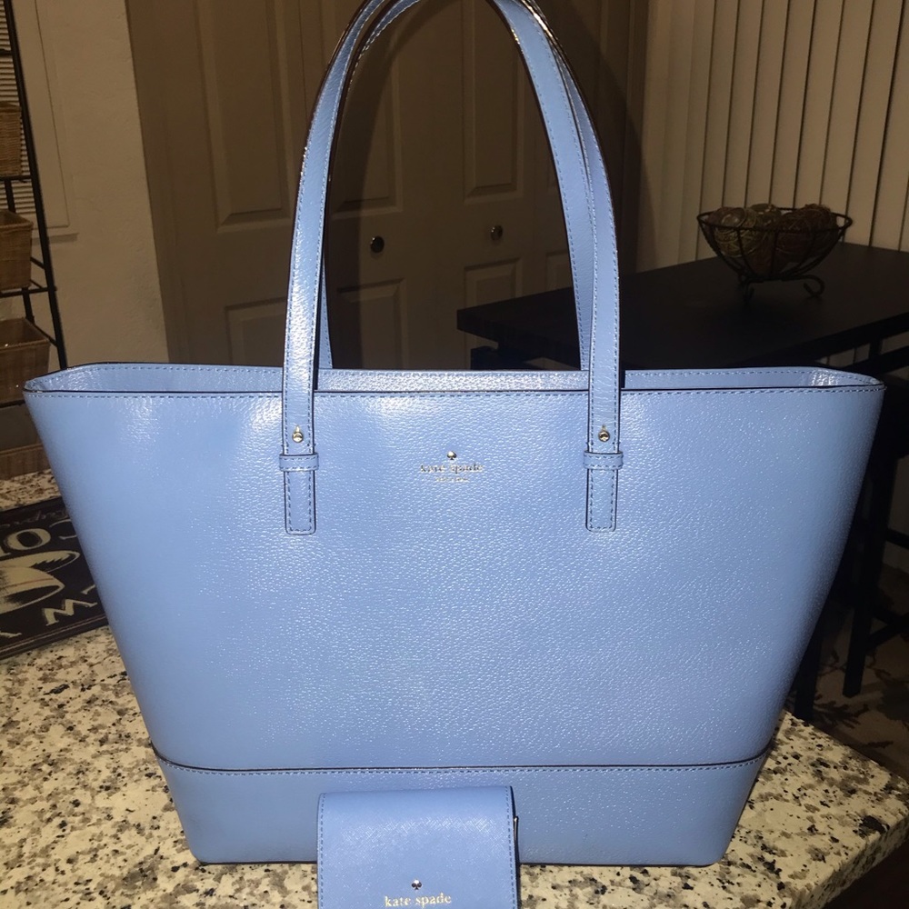 Kate Spade tote w/matching coin purse